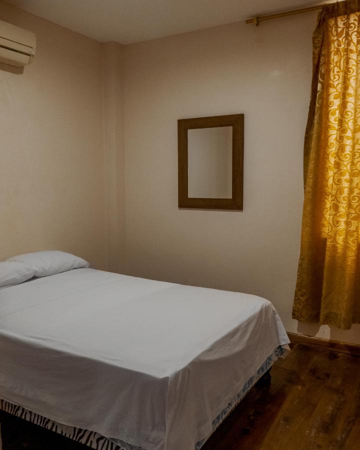 Hostal Tortuga Dorada Puerto López Eksteriør bilde