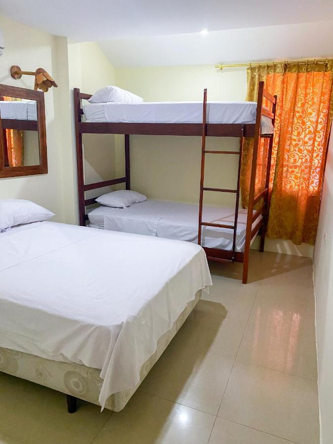 Hostal Tortuga Dorada Puerto López Eksteriør bilde