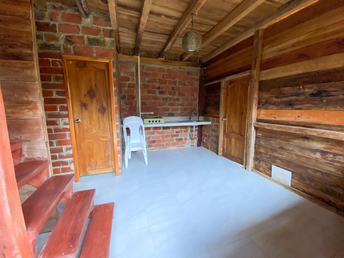 Hostal Tortuga Dorada Puerto López Eksteriør bilde