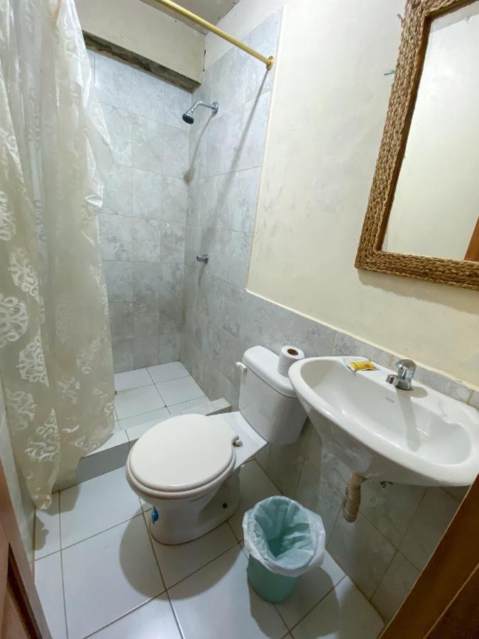 Hostal Tortuga Dorada Puerto López Eksteriør bilde